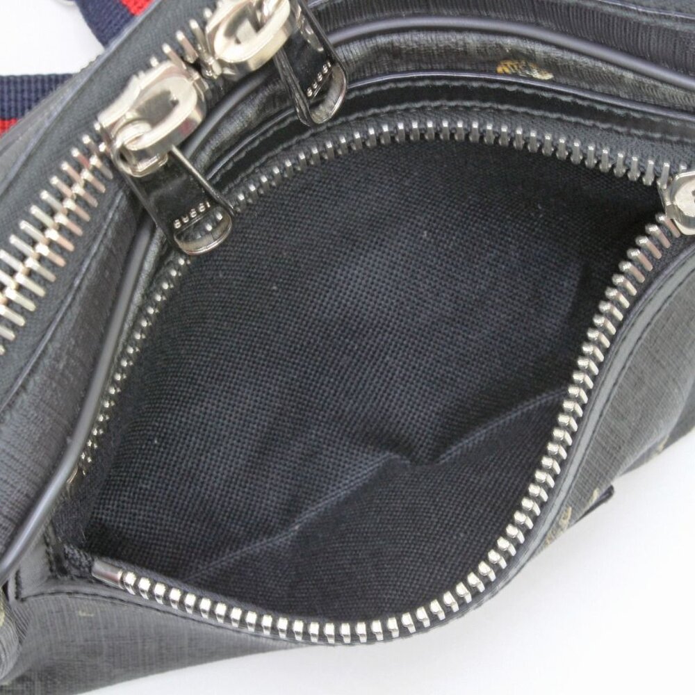Gucci GG Supreme Taiga Body Bag - Picture 10 of 10
